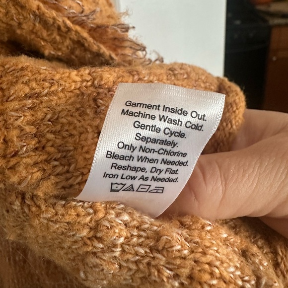 Coldwater Creek Sleeveless Cardigan - Picture 6 of 8